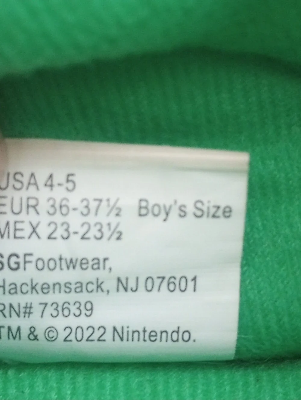 Super Mario Bros Slippers Boys Size 4-5
